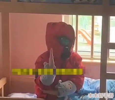 男生把困困放进老师的句号里，网友热议：这创意真是太搞笑了，让人忍俊不禁！