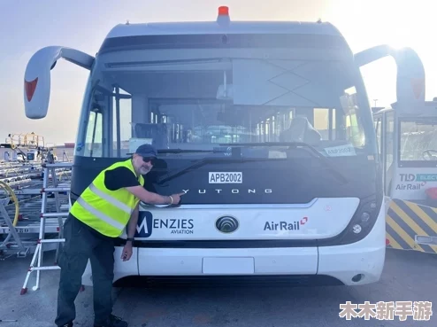孟若羽tm00080大巴车：一款兼具舒适与科技的现代交通工具，满足长途旅行需求的理想选择