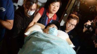 地铁逃生游戏对比：华仔与乔治，谁才是最佳生存伙伴？