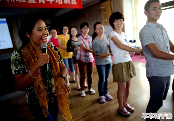 老师脱 让-学生-摸 体验不同教育方式的趣味，让学习变得更加生动有趣！