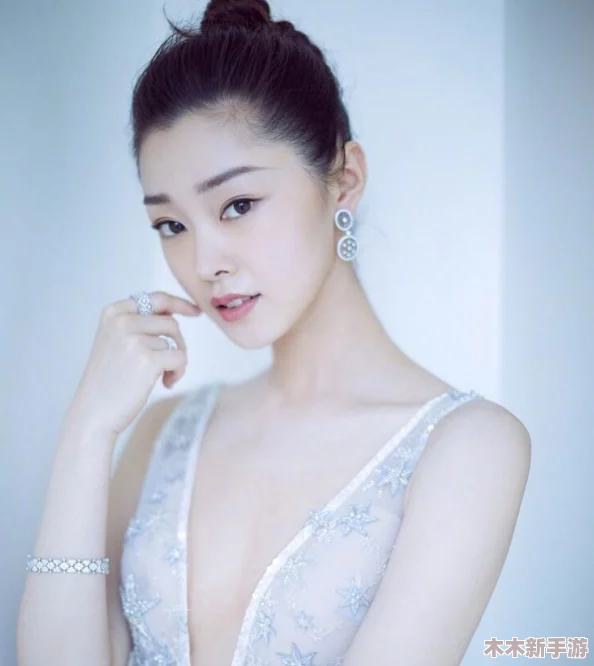 深入了解天美艺人李蓉蓉个人简历背后的精彩人生故事