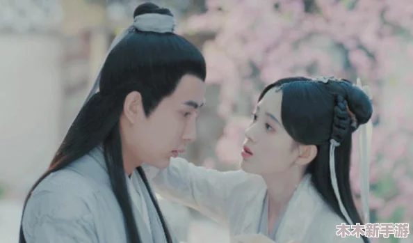 鞠婧祎-脱-了-内-裤-打开腿桶爽，因新剧热播引发网友热议，粉丝纷纷表示支持与关注