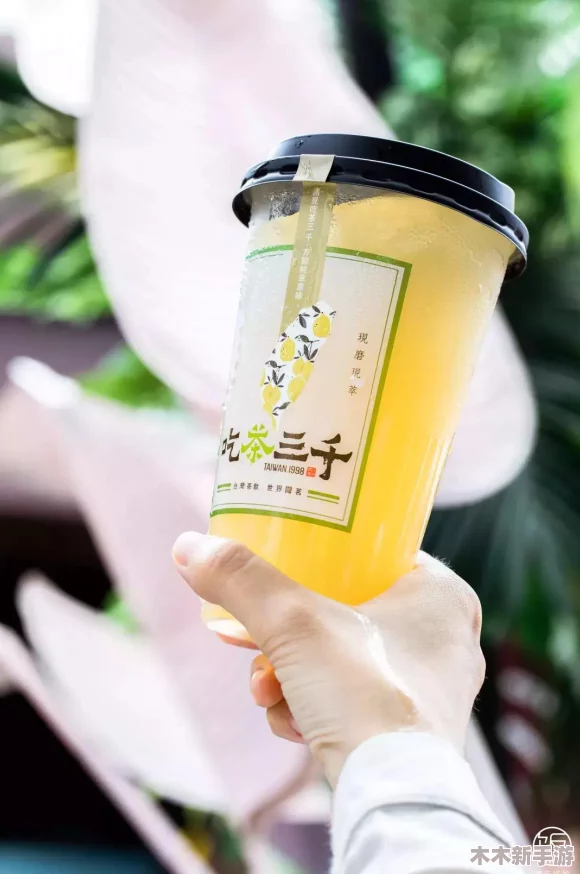 青柠喜欢的青涩青春在线观看免费高清电视剧黑暗荣耀，感受爱的力量与心灵的救赎