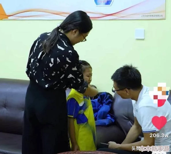 跪着主人走到面前应该怎么办?专家建议:及时沟通,避免误解和冲突 跪着主人走到面前应该怎么办?专家建议:及时沟通,避免误解和冲突