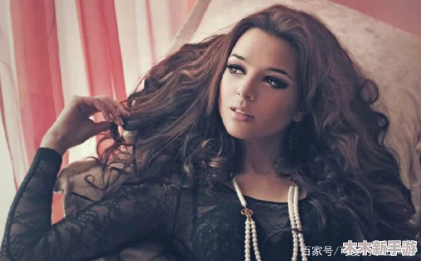 老女人-裸-体-交性大片：风华绝代，妖艳动人，令人叹为观止