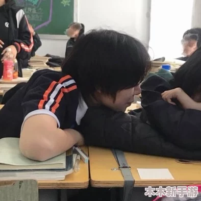 男生操女生软件引发社会热议，专家呼吁加强网络安全与青少年教育，保护未成年人心理健康
